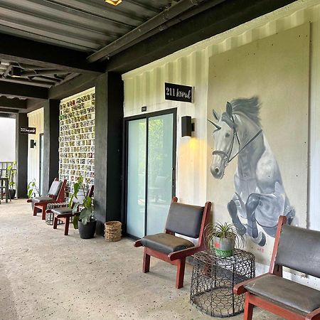 Containers By Eco Hotels Tagaytay City Екстериор снимка